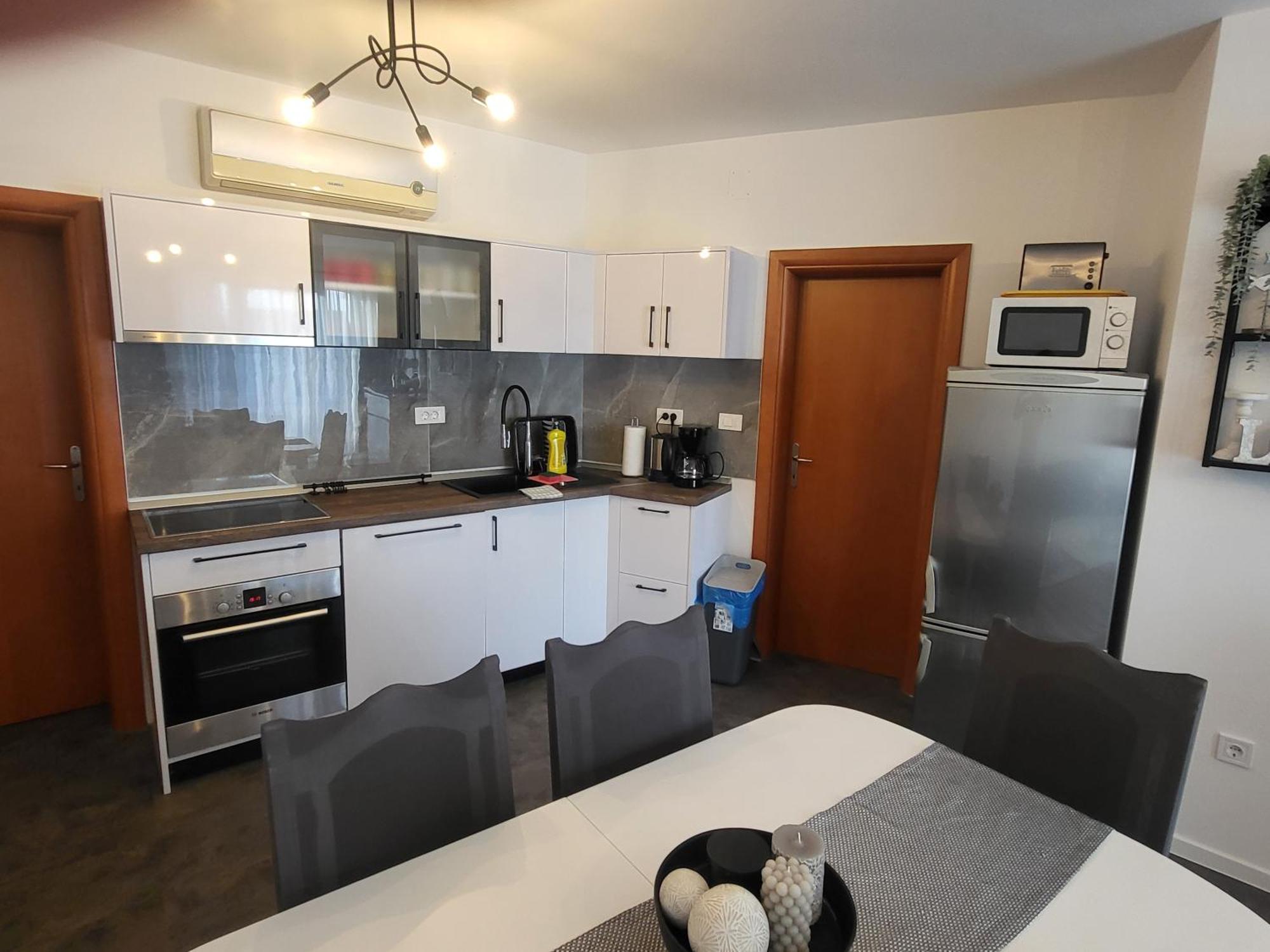 Apartmani Andiks Dramalj Exterior foto