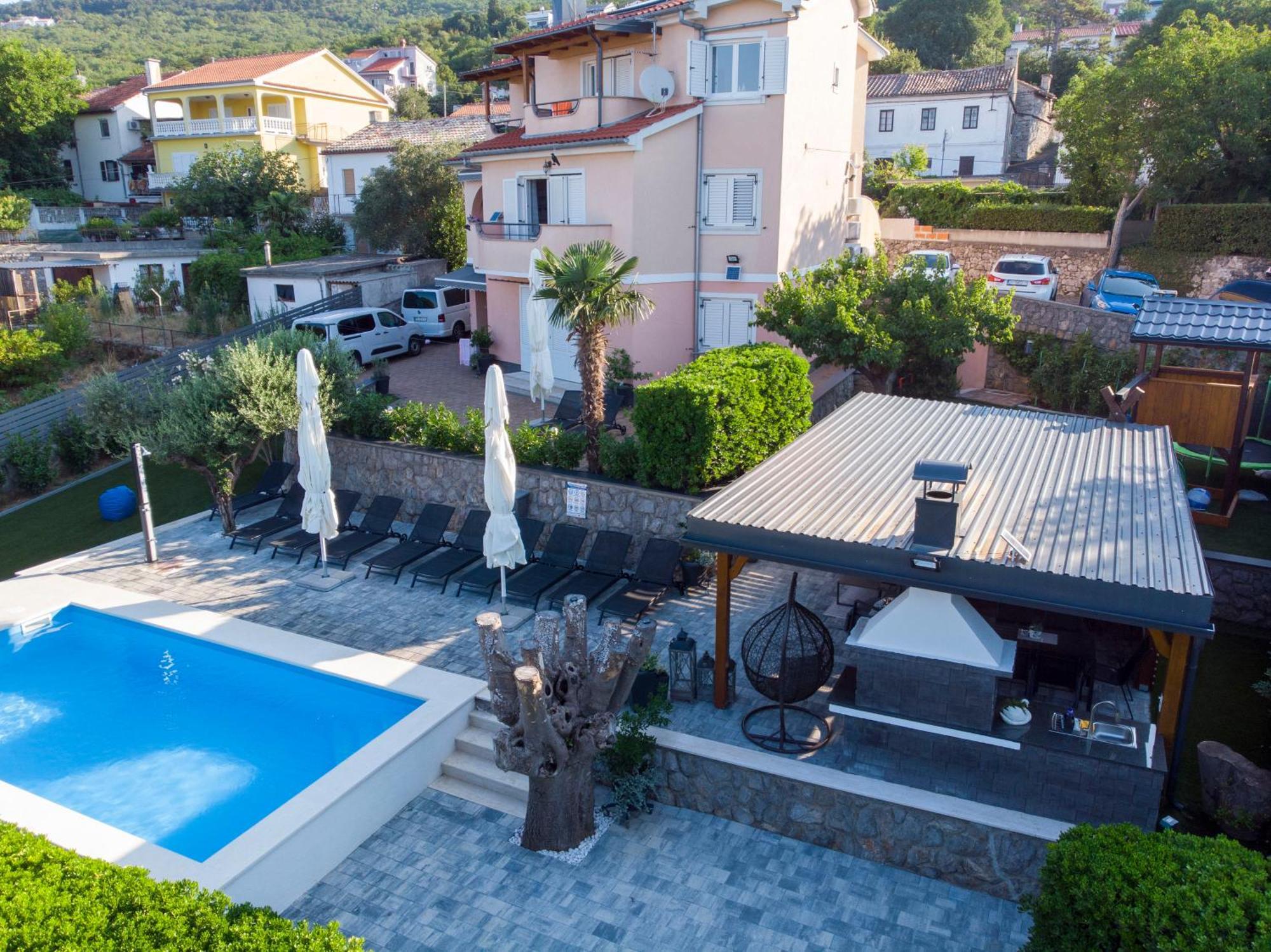 Apartmani Andiks Dramalj Exterior foto
